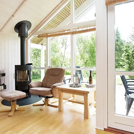 펜션 Four-bedroom Holiday In 2 Asnæs